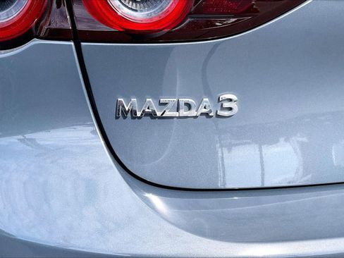 Used 2021 MAZDA MAZDA3 s FWD image 8