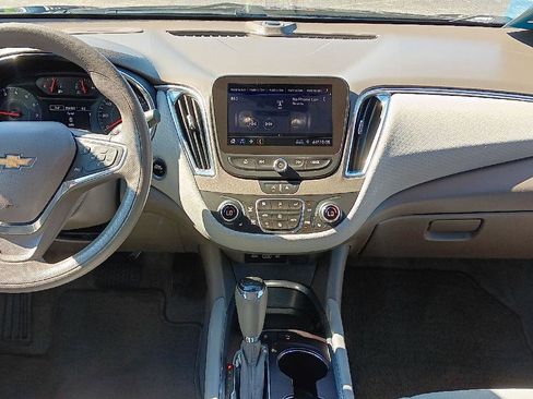 Used 2020 Chevrolet Malibu LT image 4