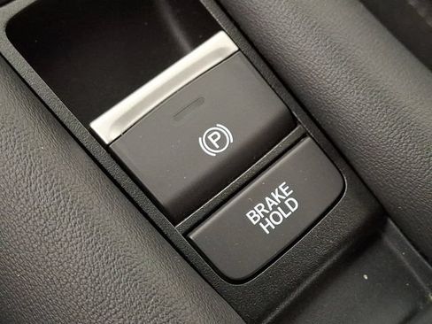 Used 2024 Honda HR-V LX image 24