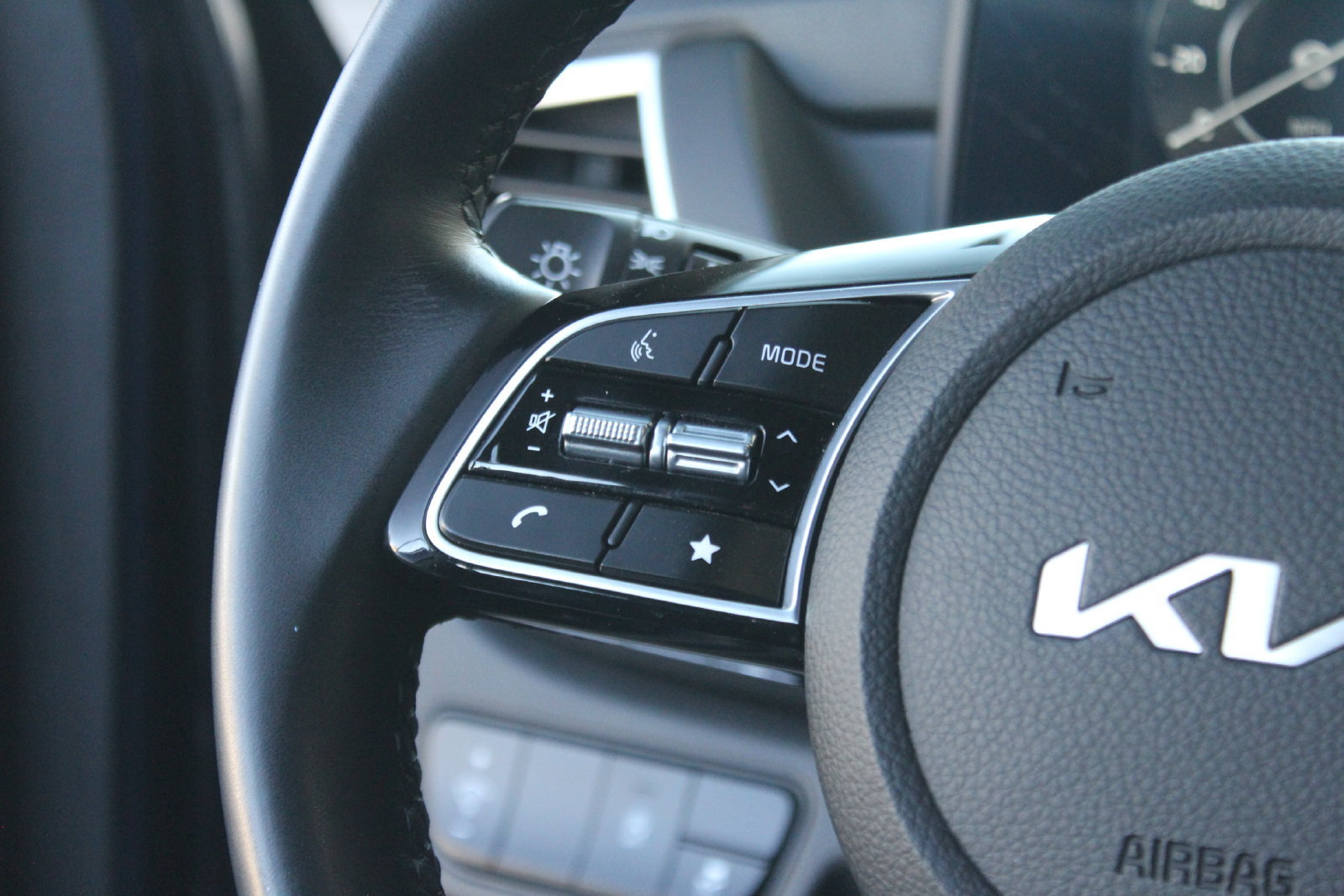 Used 2024 Kia Seltos EX AWD/4WD image 31