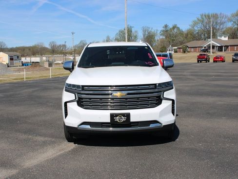 Used 2023 Chevrolet Suburban Premier image 3