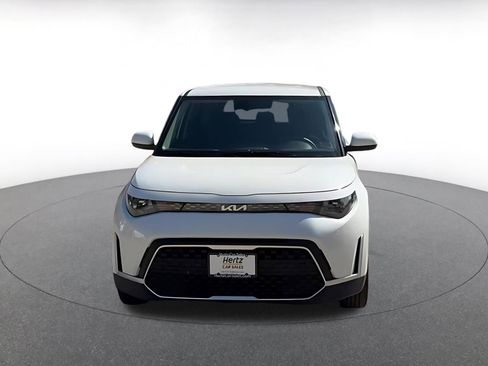 Used 2025 Kia Soul LX w/ LX Technology Package image 4