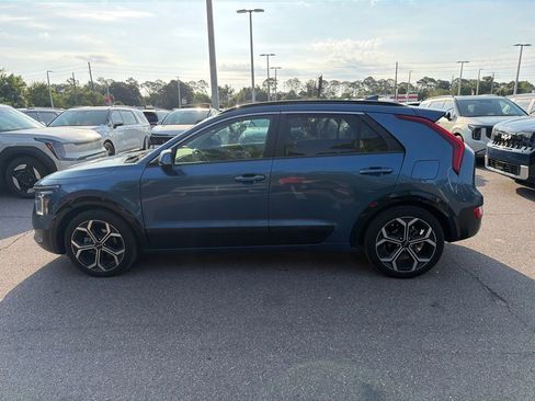 Certified 2023 Kia Niro EX Touring FWD image 8