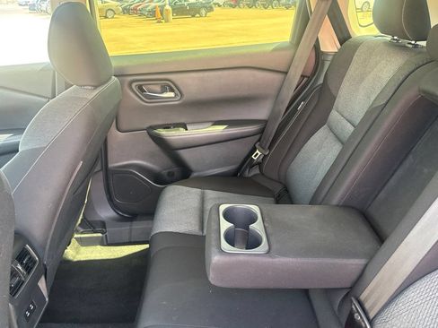 Certified 2025 Nissan Rogue SV FWD image 38