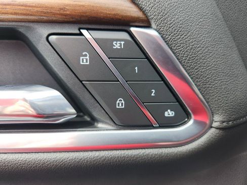 Used 2022 Chevrolet Silverado 1500 High Country w/ Z71 Off-Road Package image 34