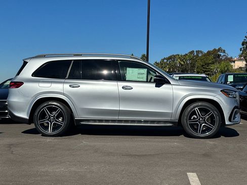 New 2026 Mercedes-Benz GLS 450 4MATIC image 2