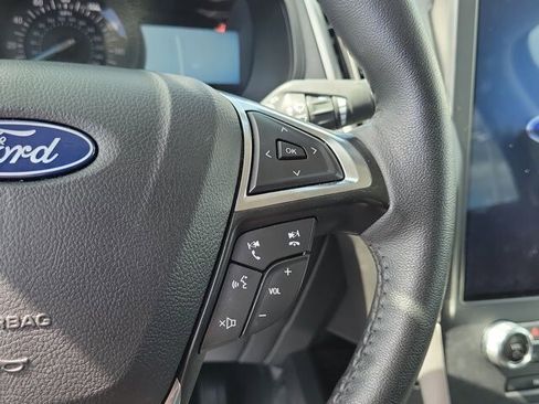 Used 2024 Ford Edge SEL image 17