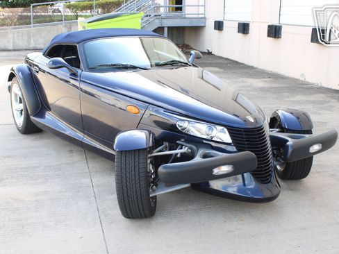 Used 2001 Chrysler Prowler RWD image 14