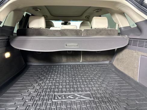 Used 2016 Lincoln MKX Reserve w/ Technology Package FWD image 26