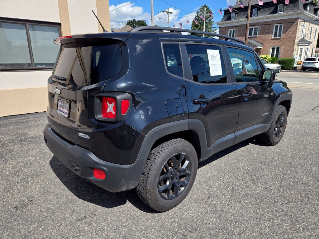 Used 2016 Jeep Renegade Latitude AWD/4WD image 3