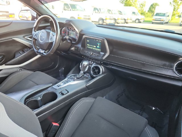 Used 2018 Chevrolet Camaro LT RWD image 30