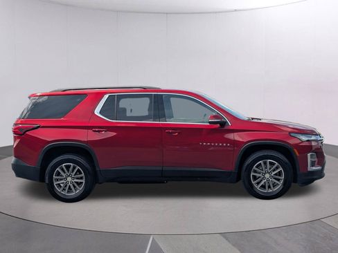 Used 2023 Chevrolet Traverse LT FWD image 6