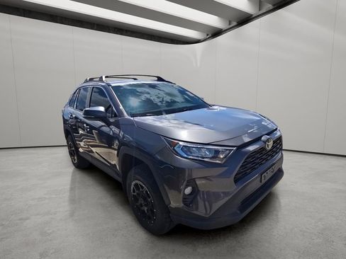 Used 2021 Toyota RAV4 XLE AWD/4WD image 12