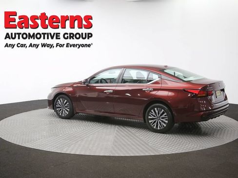 Used 2023 Nissan Altima 2.5 SV AWD/4WD image 62
