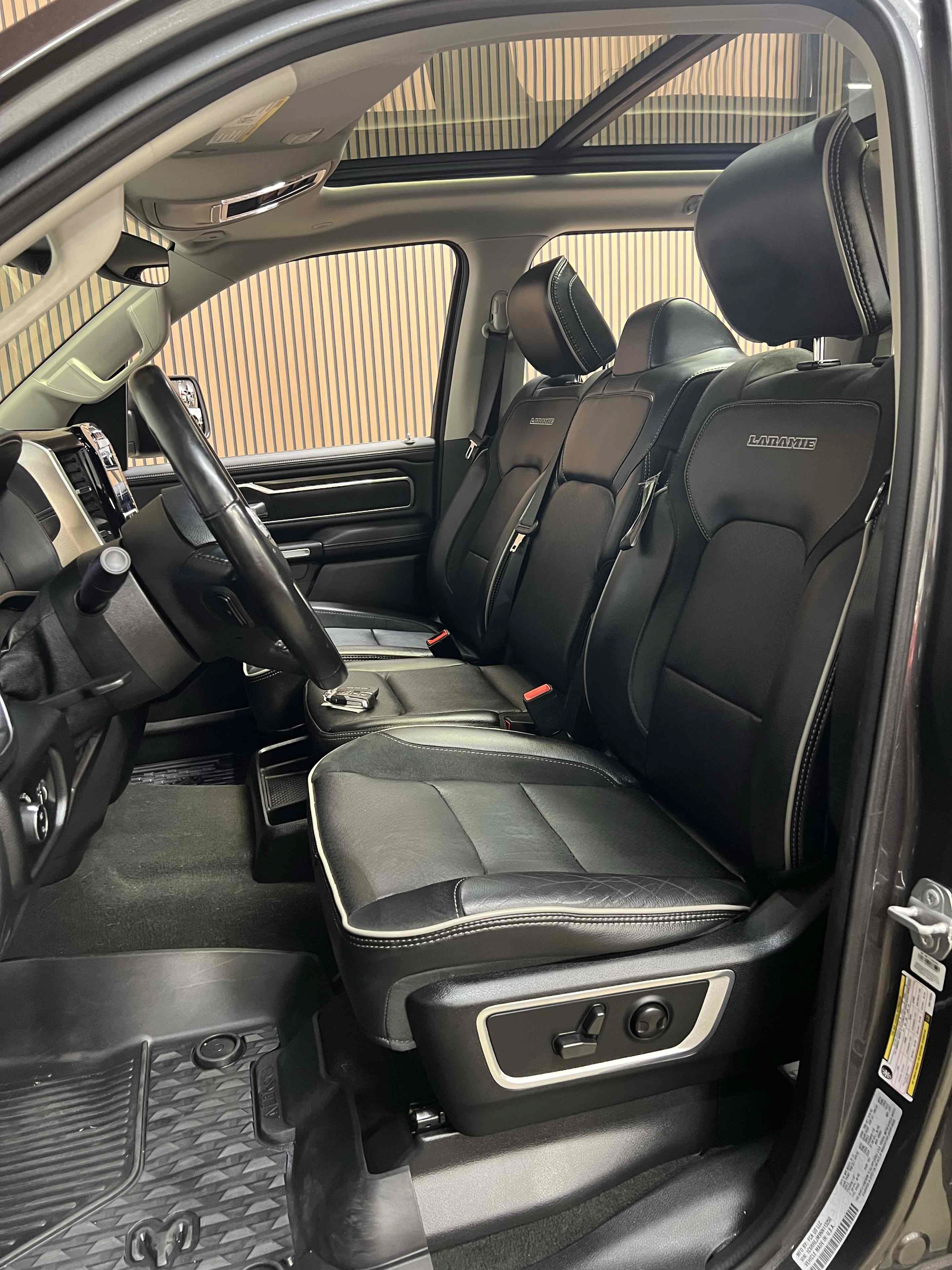 Used 2022 RAM 1500 Laramie RWD image 31