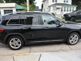 Used 2021 Mercedes-Benz GLB 250 4MATIC w/ Premium Package image 5