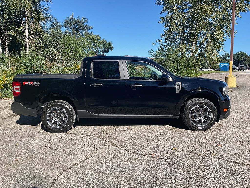 Used 2025 Ford Maverick XLT w/ XLT Luxury Package AWD/4WD image 4