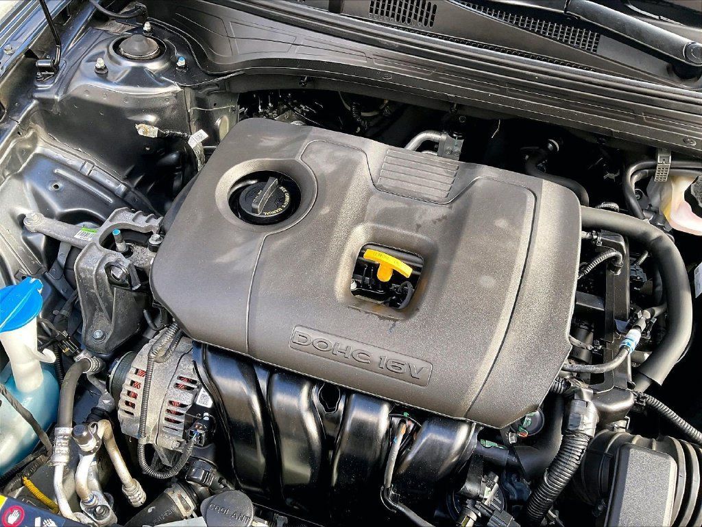 Used 2023 Kia Forte LXS w/ LXS Technology Package FWD image 31