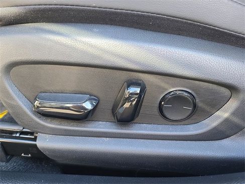 Certified 2020 Lexus ES 300h w/ Premium Package image 11