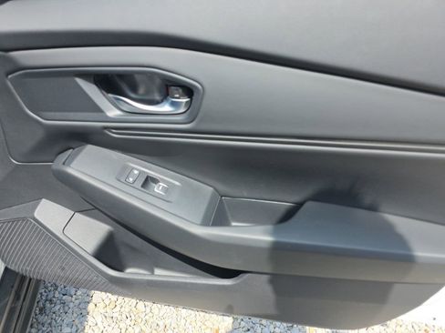 Used 2024 Honda Accord EX image 18