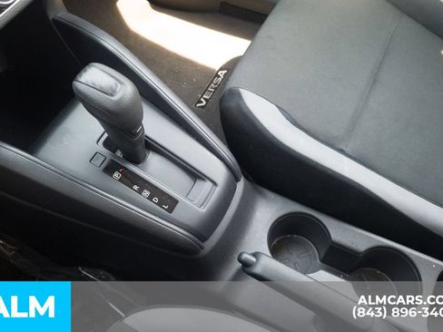 Used 2025 Nissan Versa S FWD image 26