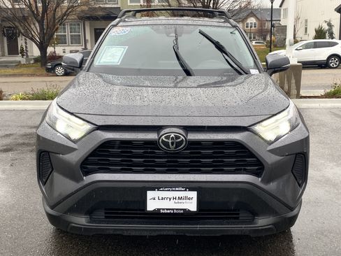 Used 2022 Toyota RAV4 XLE image 9