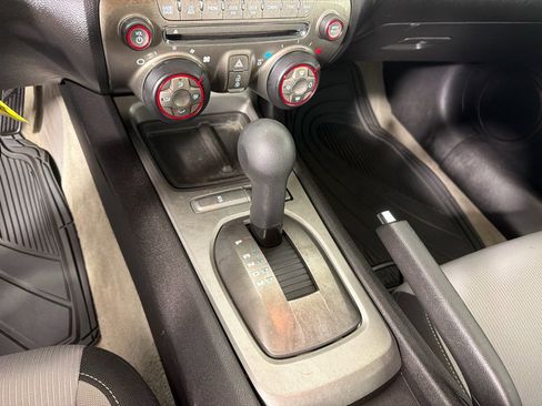 Used 2011 Chevrolet Camaro LT RWD image 13