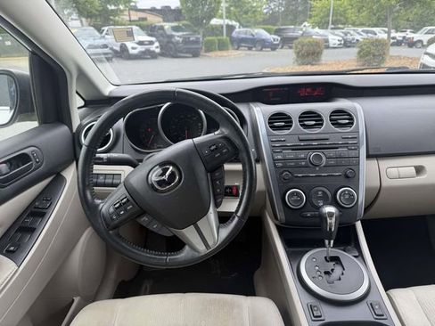 Used 2011 MAZDA CX-7 i Sport w/ Convenience Pkg FWD image 4