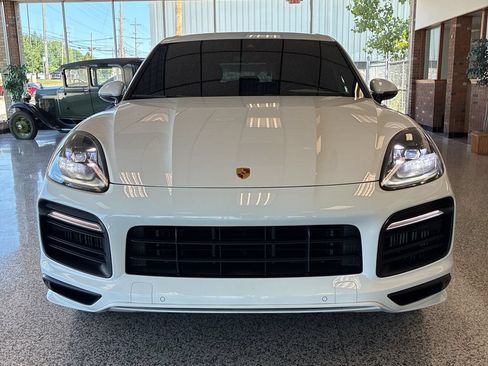 Used 2023 Porsche Cayenne GTS AWD/4WD image 8