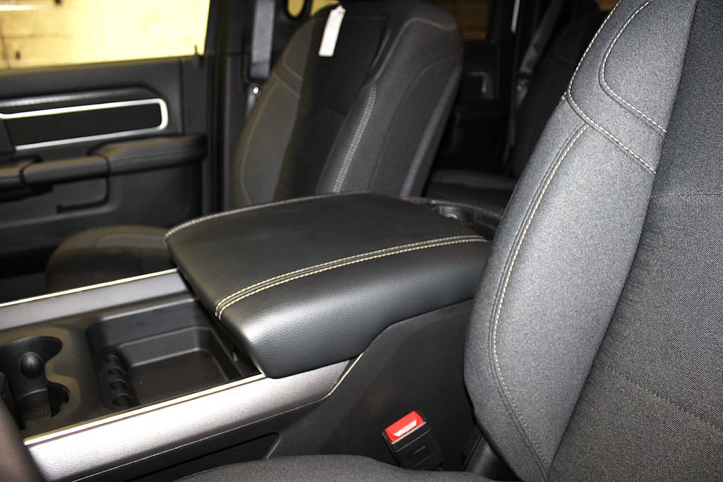 New 2026 RAM 2500 Big Horn AWD/4WD image 25
