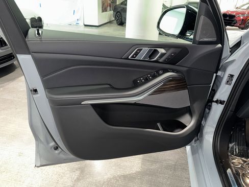 New 2026 BMW X5 xDrive40i w/ M Sport Package image 13