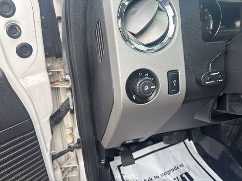 Used 2014 Ford F250 Lariat w/ Chrome Package image 22