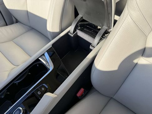 Certified 2024 Volvo XC90 B5 Core w/ Protection Package Premier image 27