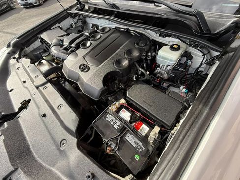 Used 2018 Toyota 4Runner TRD Off-Road Premium image 22