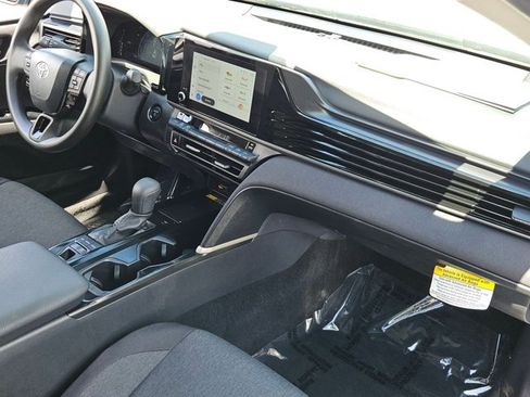 Used 2026 Toyota Camry LE FWD image 27