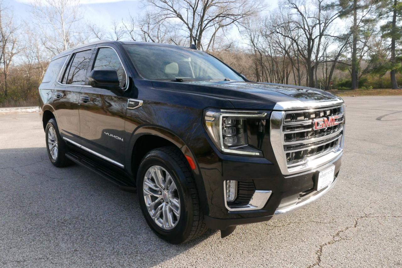 Used 2022 GMC Yukon SLT w/ SLT Premium Package AWD/4WD image 4