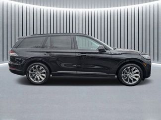 New 2026 Lincoln Aviator 2WD w/ Jet Appearance Package video 2