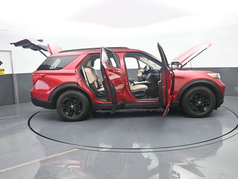 Used 2021 Ford Explorer XLT w/ Equipment Group 202A image 79