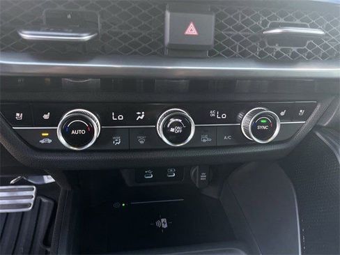 Used 2025 Acura ADX A-Spec image 19