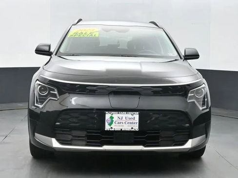 Used 2023 Kia Niro Wind w/ Wind Preserve Package image 3