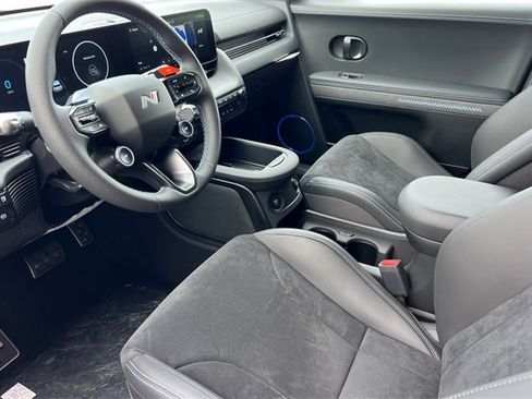 New 2025 Hyundai Ioniq 5 N Base image 10