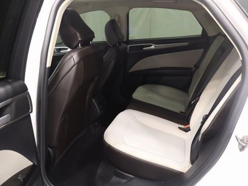 Used 2020 Ford Fusion SE w/ Equipment Group 151A image 12