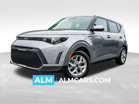 Used 2025 Kia Soul LX w/ LX Technology Package FWD image 1
