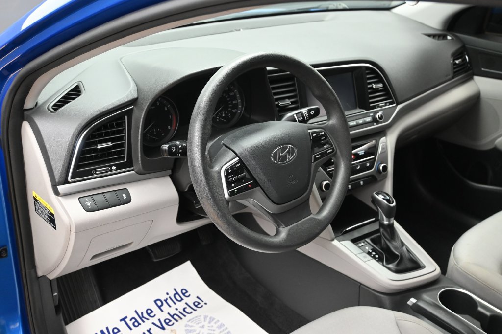 Used 2017 Hyundai Elantra SE FWD image 11
