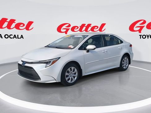 Used 2024 Toyota Corolla LE image 1