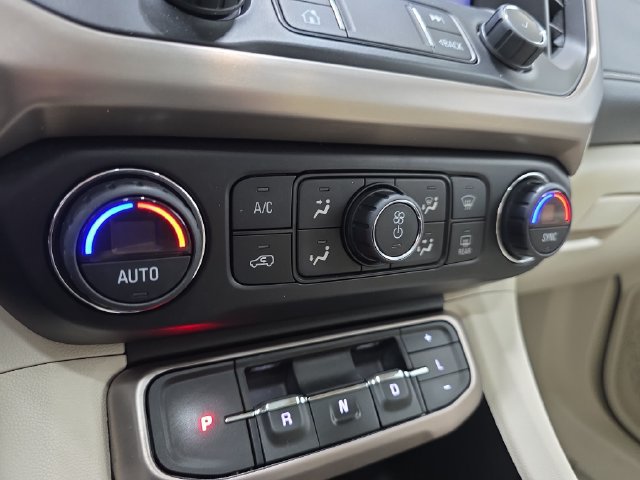 Used 2021 GMC Acadia Denali w/ Denali Technology Package AWD/4WD image 22