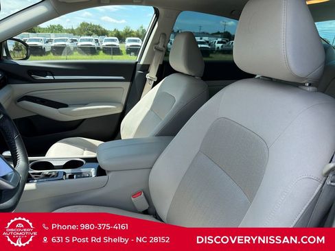 Certified 2021 Nissan Altima 2.5 SV w/ SV Premium Package FWD image 13