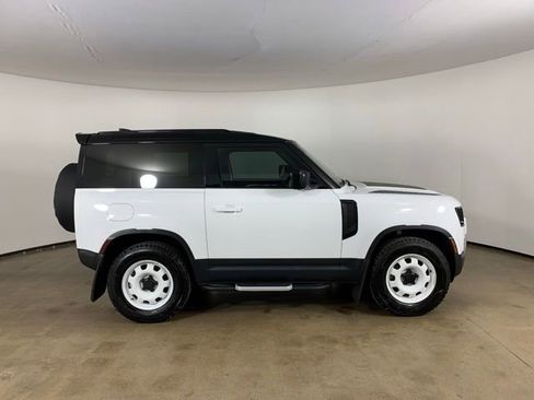 Used 2022 Land Rover Defender 90 S AWD/4WD image 7