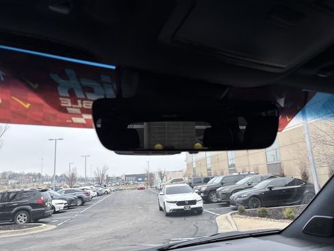 Used 2021 Lexus GX 460 Premium w/ Accessory Package image 17