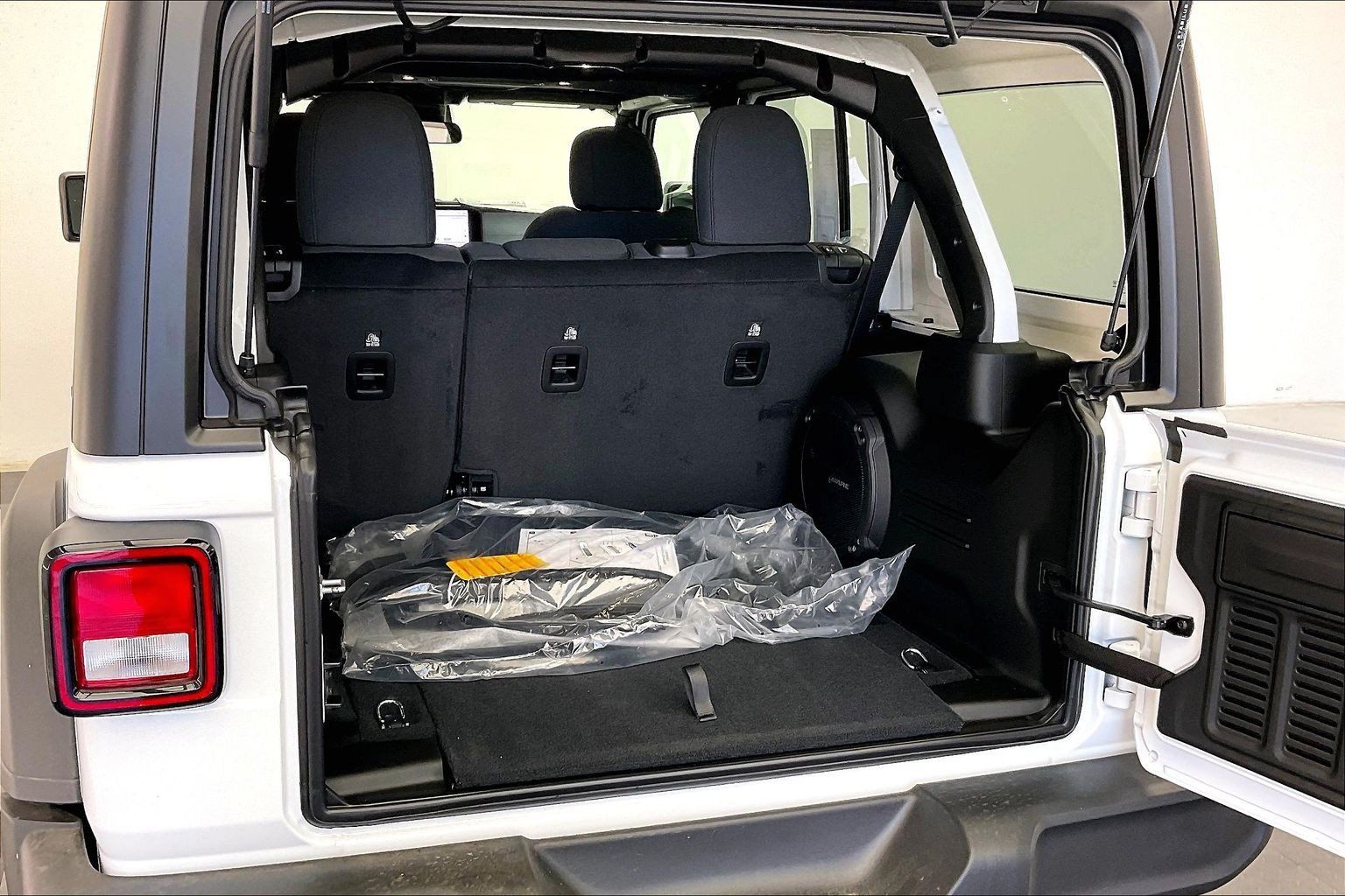 New 2026 Jeep Wrangler Unlimited Sport AWD/4WD image 11